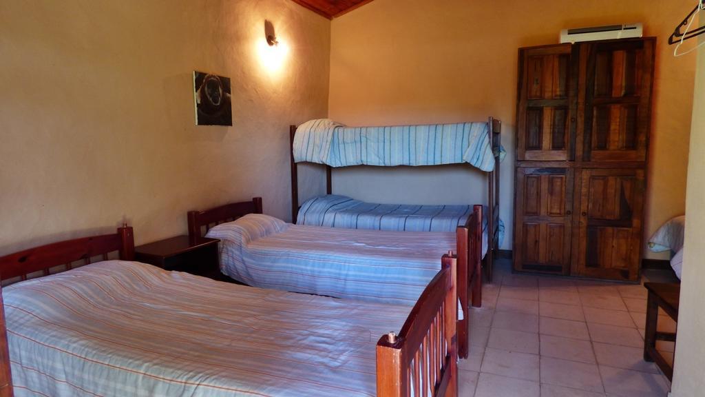 Posada El Yacare Colonia Carlos Pellegrini  Habitación foto